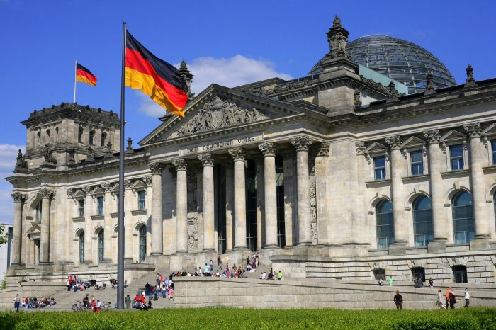 Alemania: Becas Para Maestría y Doctorado en Diversos Temas Servicio de Intercambio Académico Católico (KAAD)