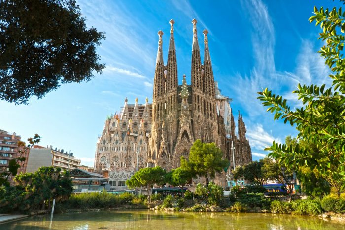 España: Becas Para Maestría y Doctorado en Varios Temas Fundación Carolina