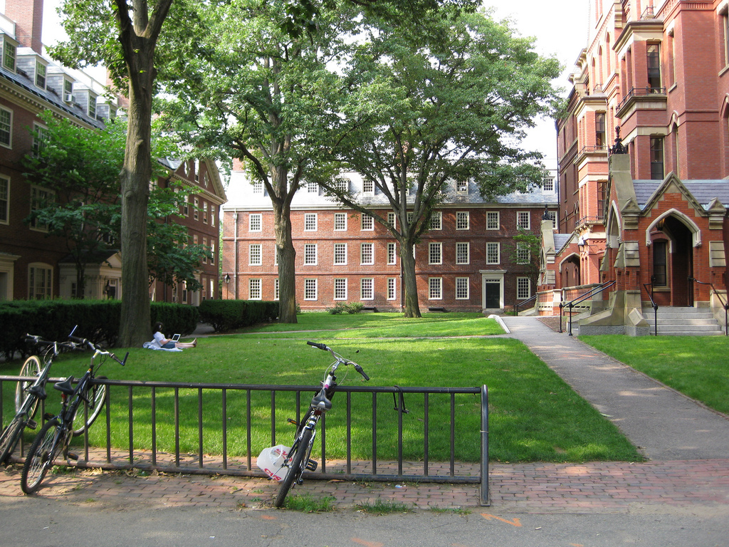 Estados Unidos: Becas Para Maestría en Administración de Negocios Harvard University – Boustany Foundation