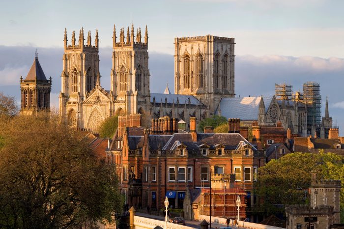 Reino Unido: Becas Para Pregrado y Maestría en Diversos Temas University of York