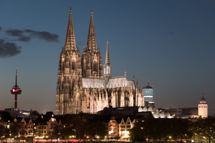 Alemania: Becas Para Pregrado y Maestría en Diversos Temas Cologne Business School