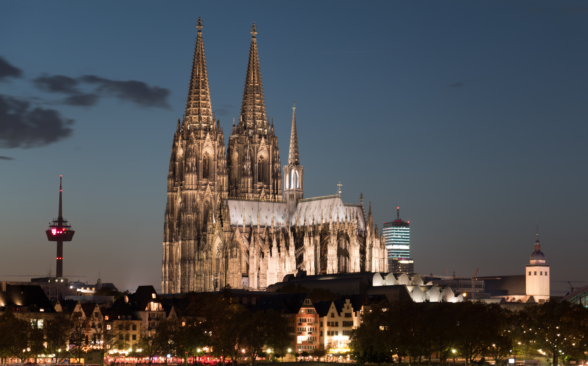 Alemania: Becas Para Pregrado y Maestría en Diversos Temas Cologne Business School