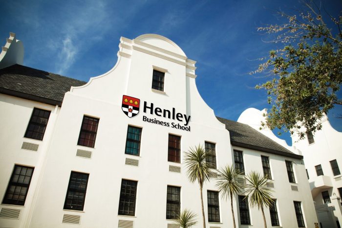 Reino Unido: Becas Para Maestría en Diversos Temas Henley Business School