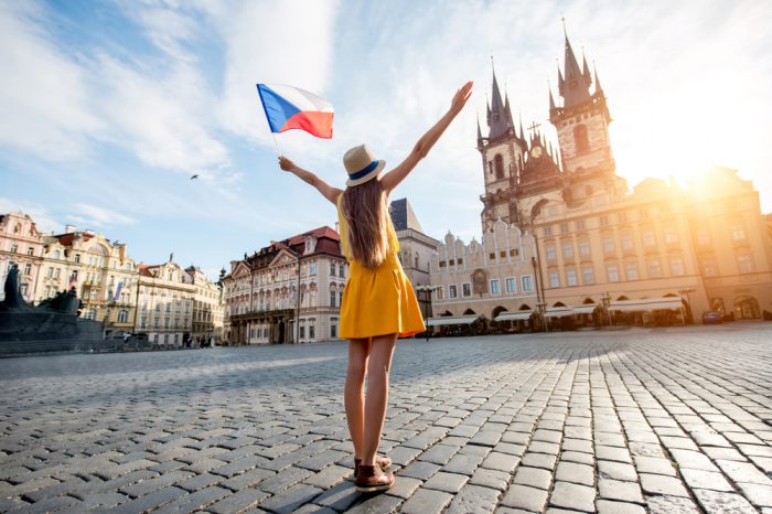 República Checa: Becas Para Pregrado, Maestría y Doctorado en Diversos Temas Czech Republic Government